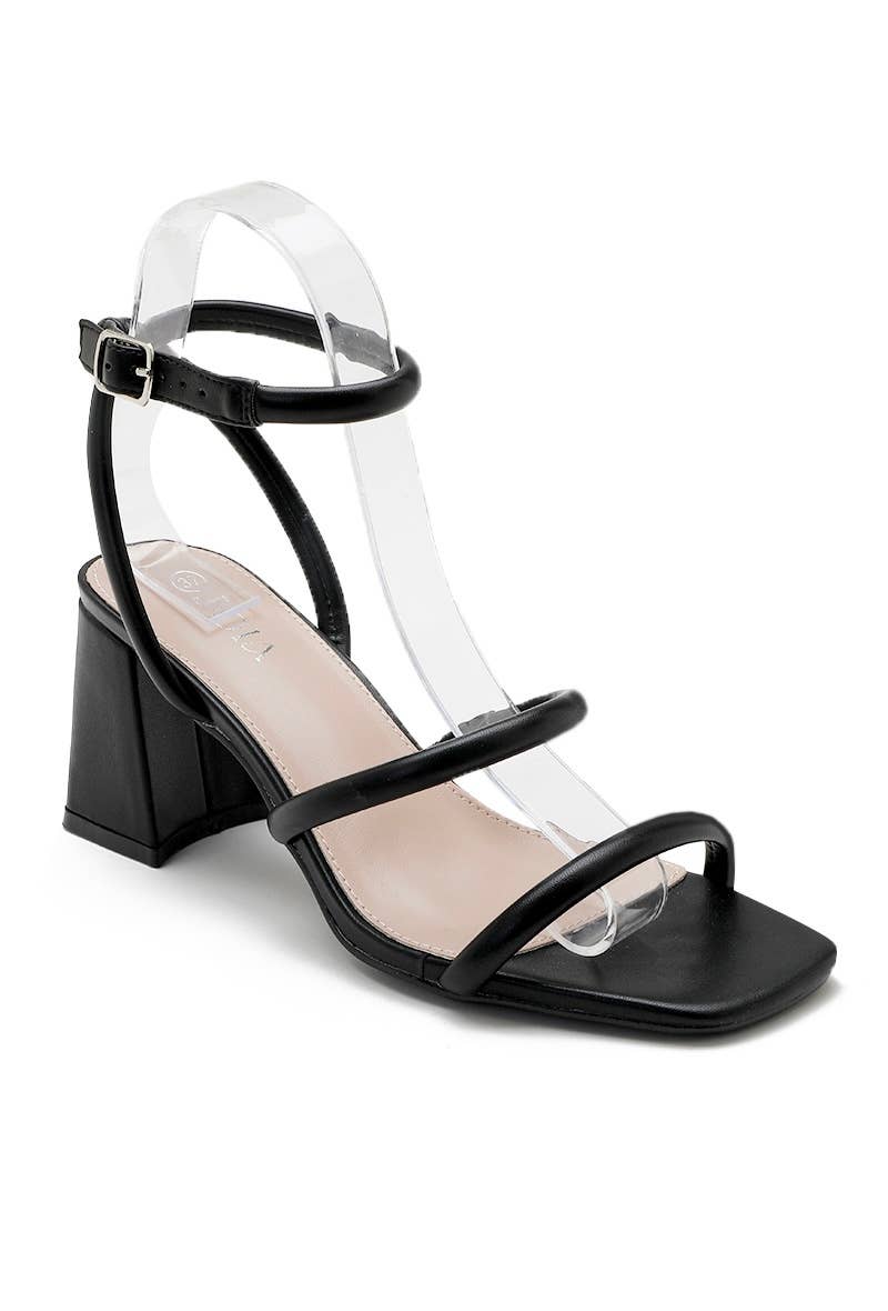 Trendy heeled sandal with strap H8-902