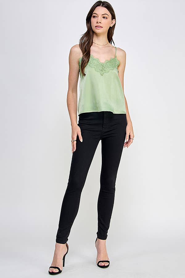 LACE DETAIL ADJUSTABLE SHOULDER STRAP WOVEN CAMI