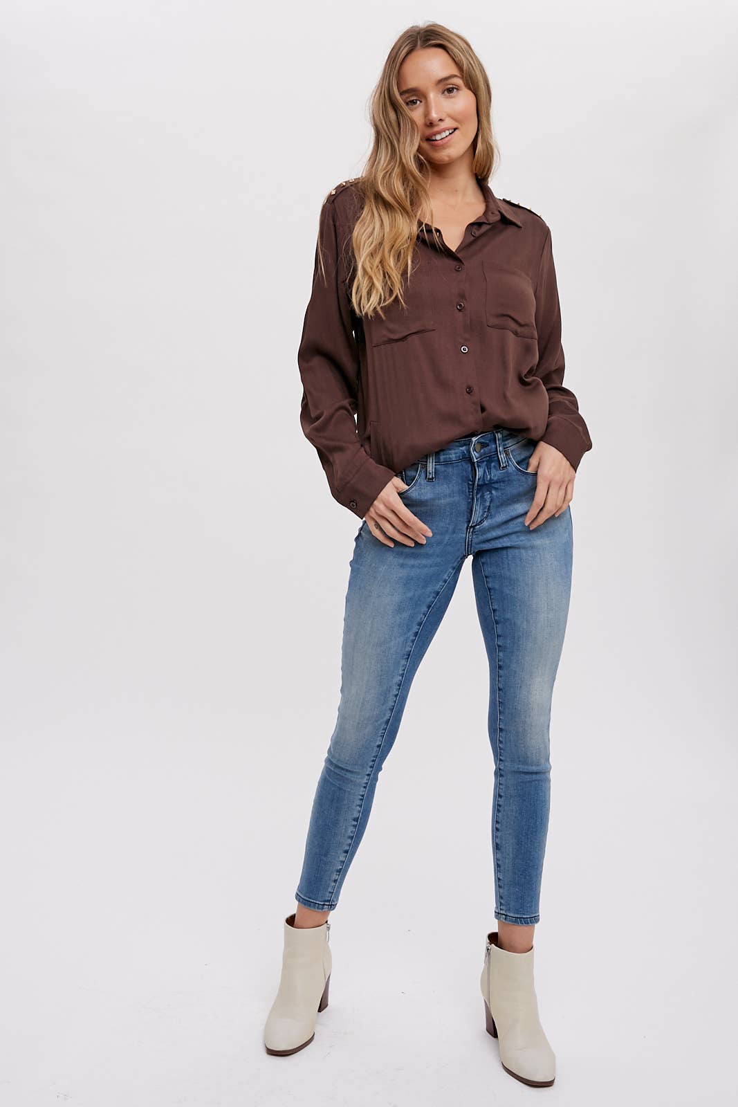 STUDDED EPAULETTE BUTTON UP SHIRT