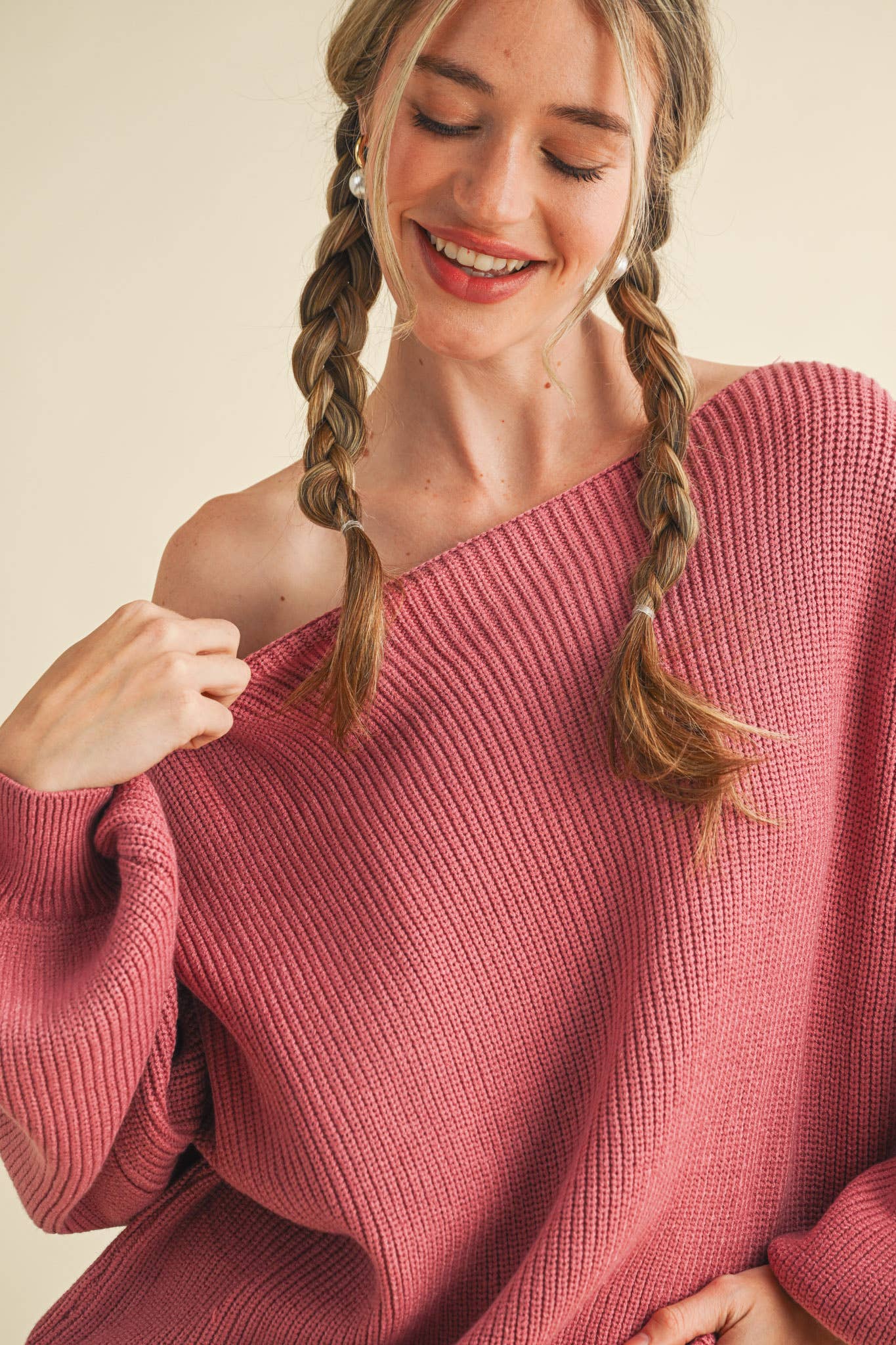 BOAT NECK BUBBLE SLEEVE SWEATER