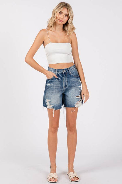 P1355R-MD HIGH RISE RIGID RELAXED MIDI SHORT W/ FRAYED HEM