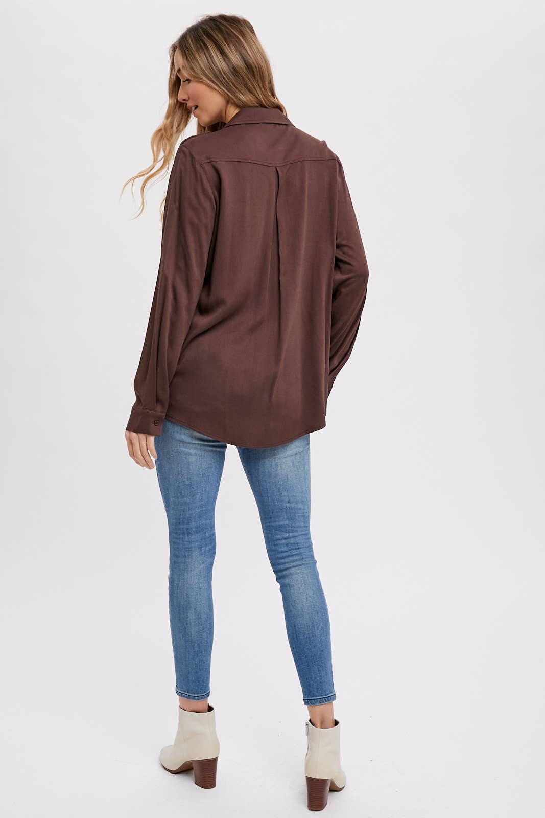 STUDDED EPAULETTE BUTTON UP SHIRT