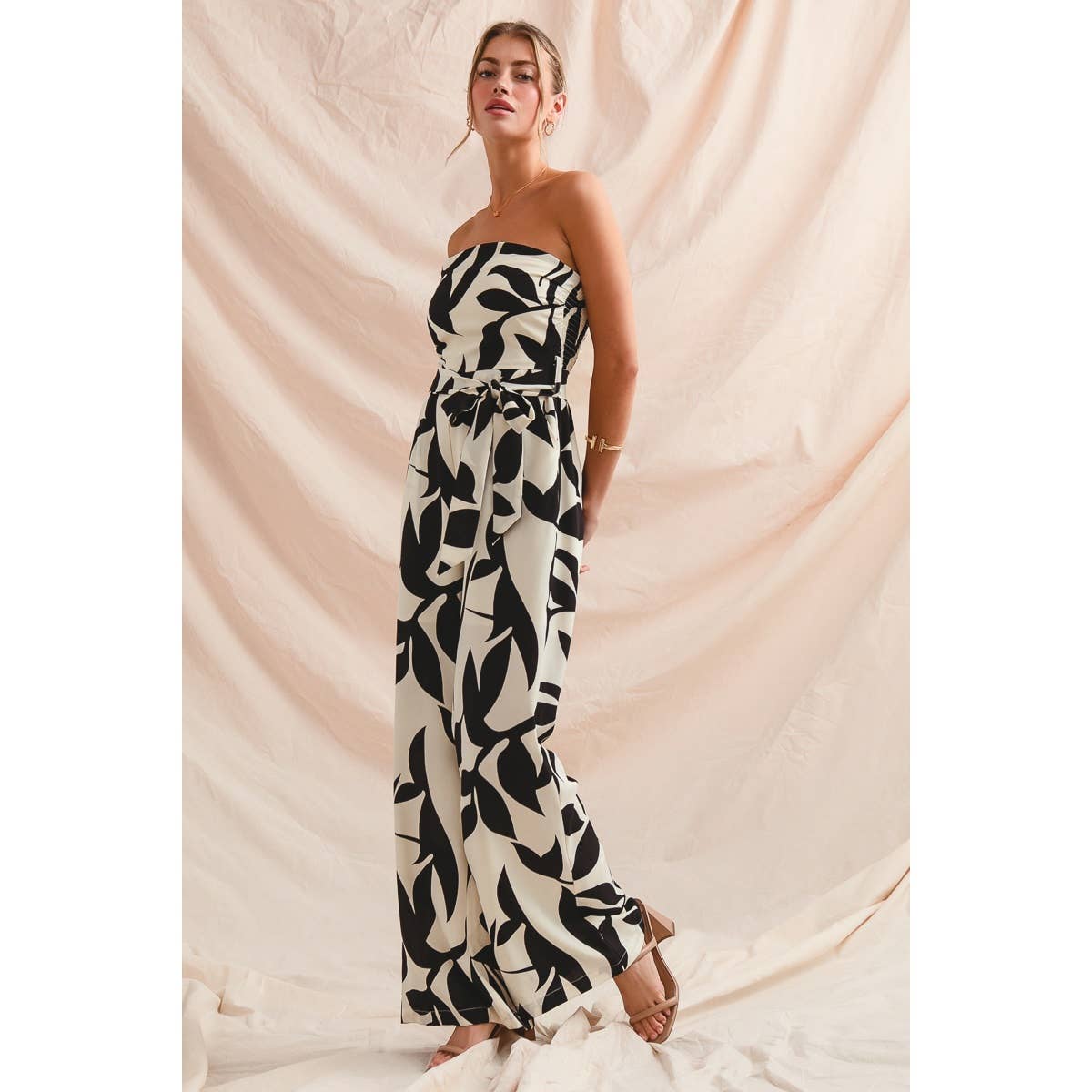 PRINTED STRAPLESS BACK SMOCKED TUBE TOP JUMPSUIT