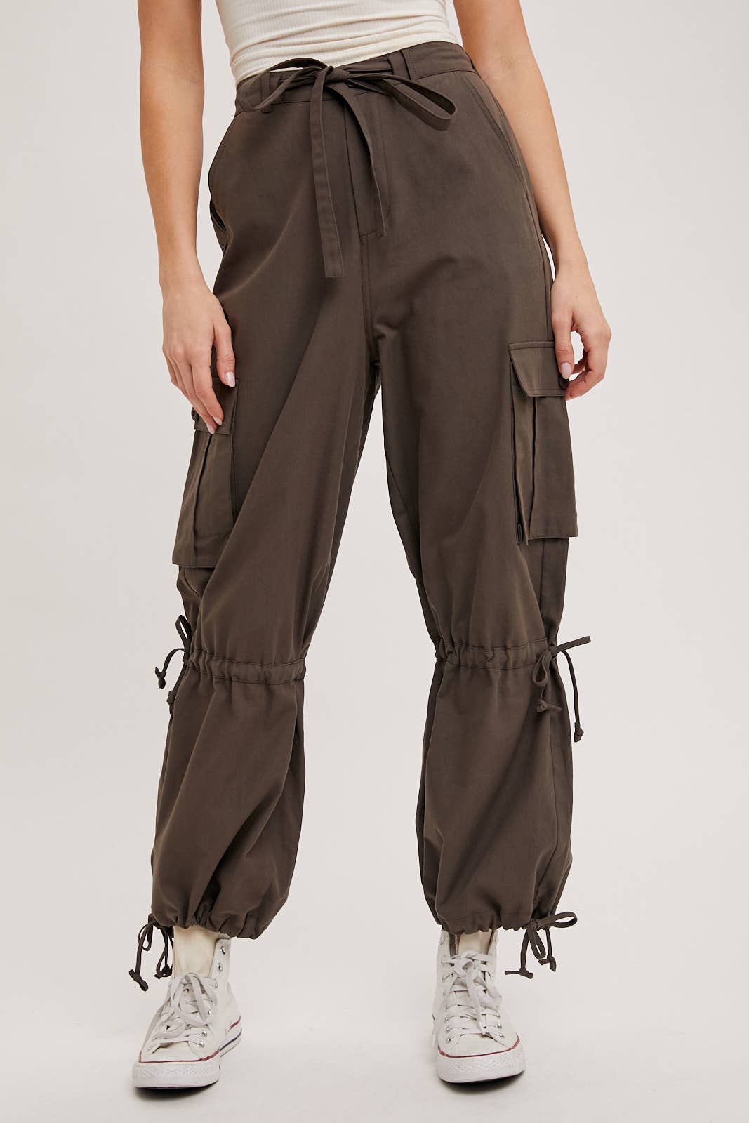 HIGH-RISE DRAWSTRING CARGO WIDE LEG PANTS