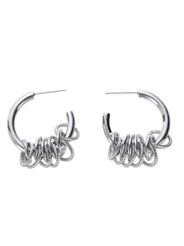 Simple C Circle Crossover Earrings DPJE46