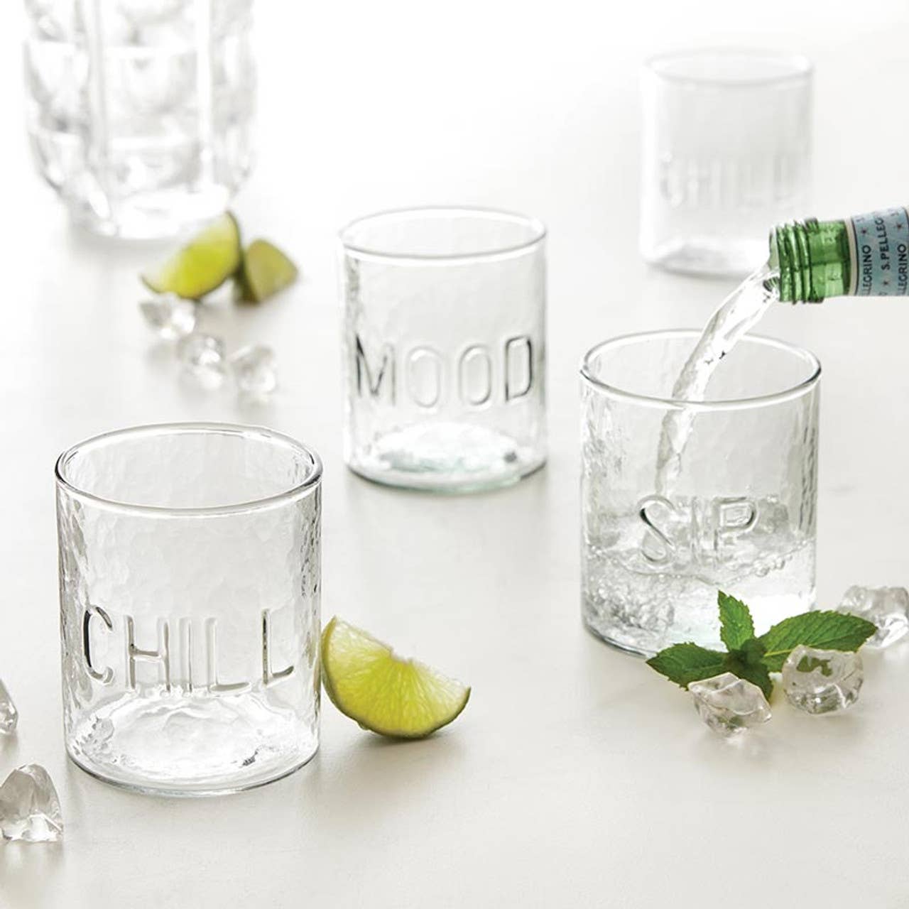 Face to Face Hammered Glass - Mood