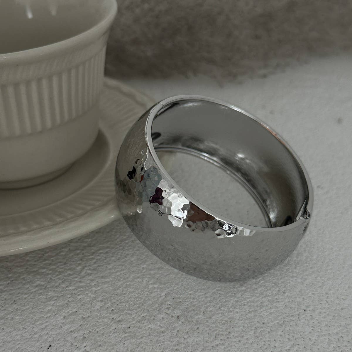 Hip-Hop Glossy Spring Cuff Bracelet for Womens_CWMM3080