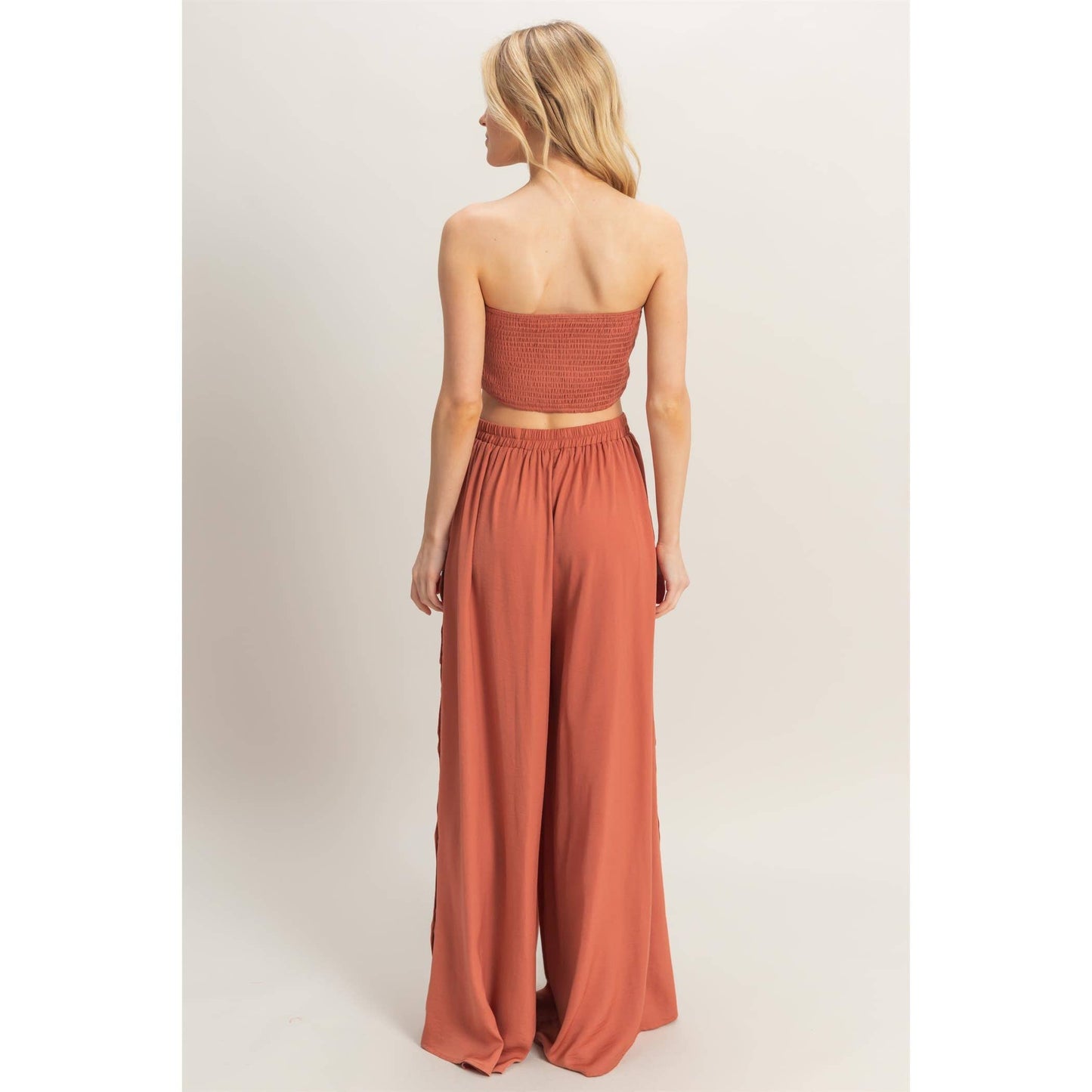 HF25E001-SET-Ruched Top And High Waist Pants Set