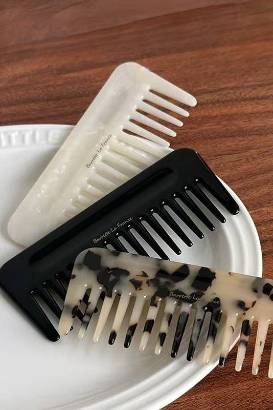 CLASSIC WIDE TOOTH ACETATE COMB