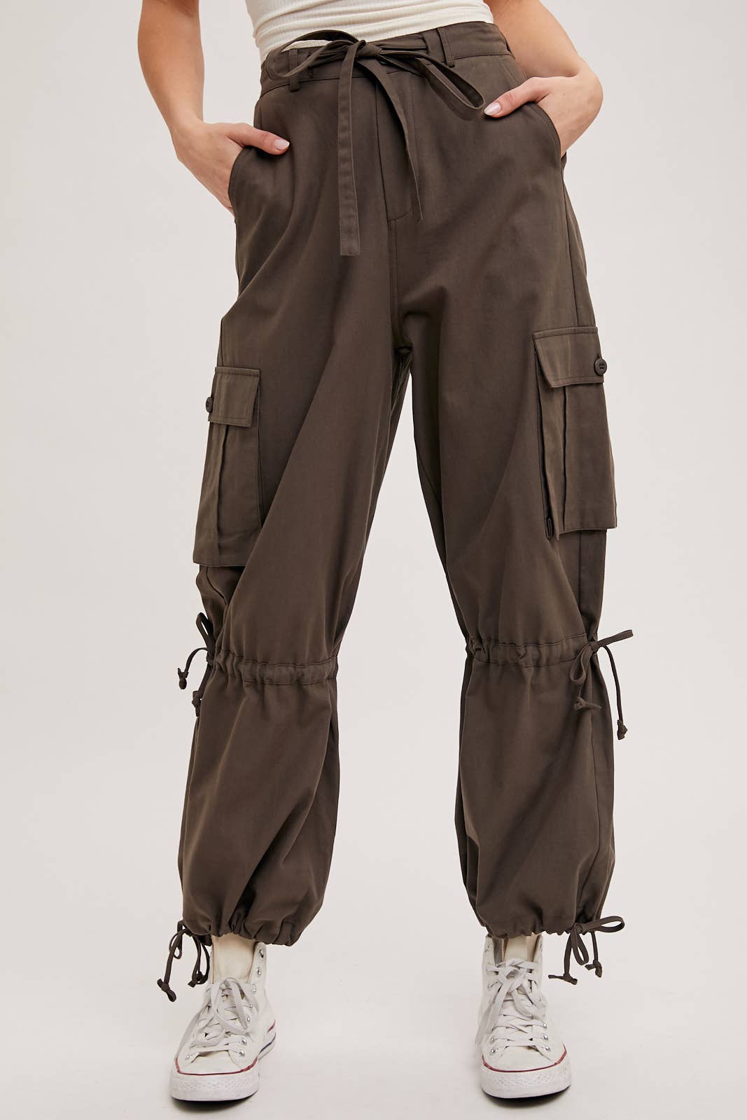 HIGH-RISE DRAWSTRING CARGO WIDE LEG PANTS