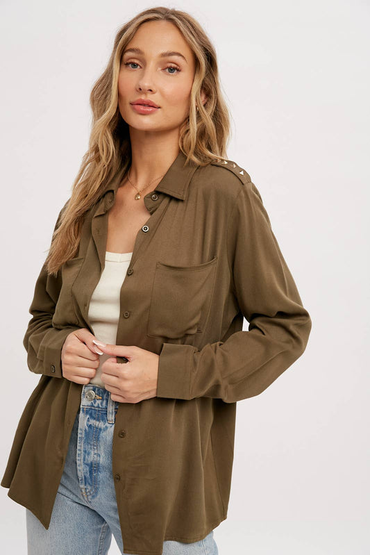 STUDDED EPAULETTE BUTTON UP SHIRT