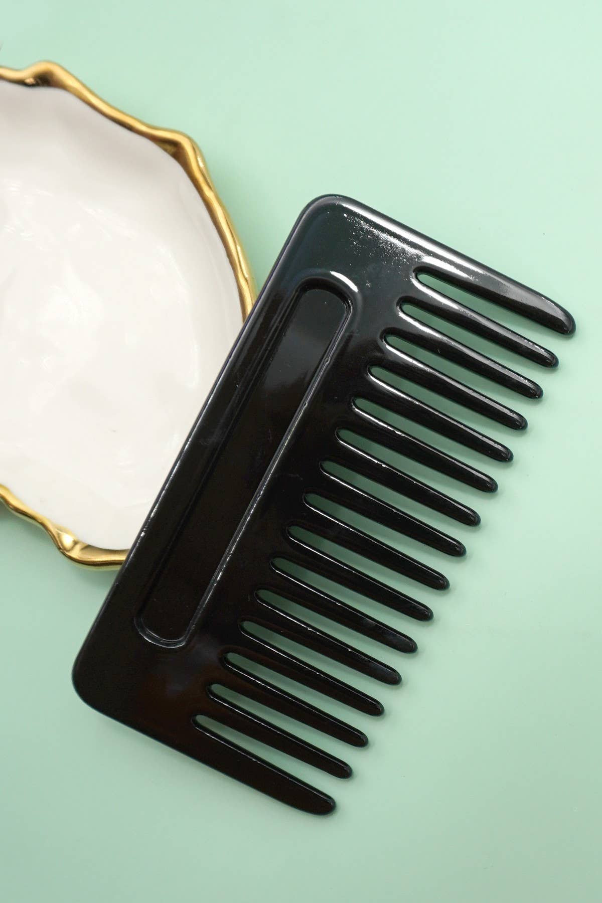 CLASSIC WIDE TOOTH ACETATE COMB