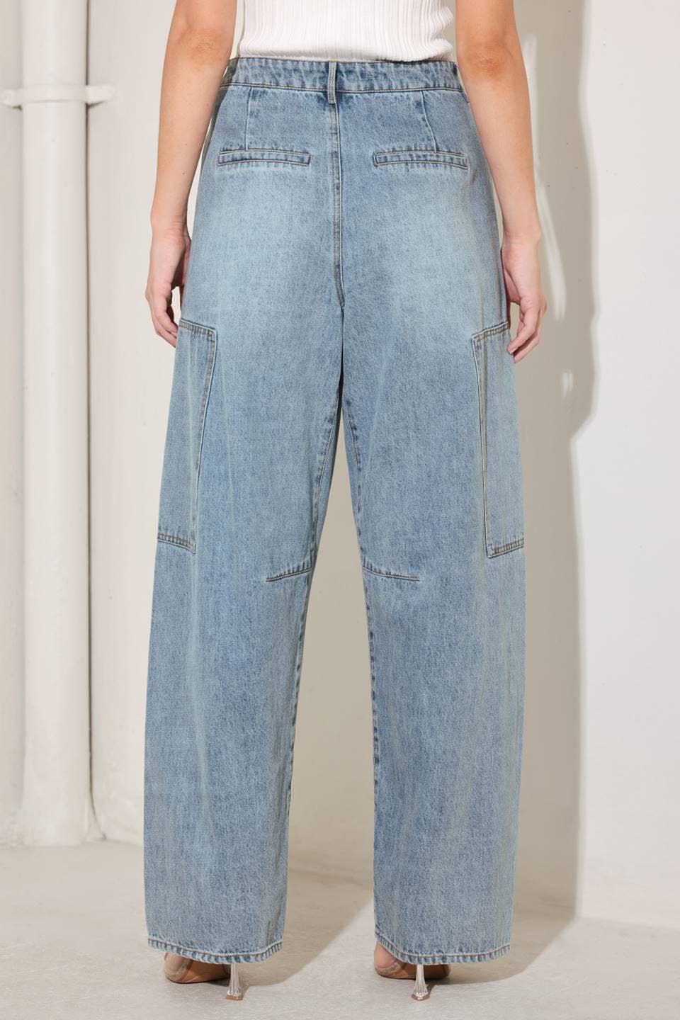 Washed Barrel Jeans