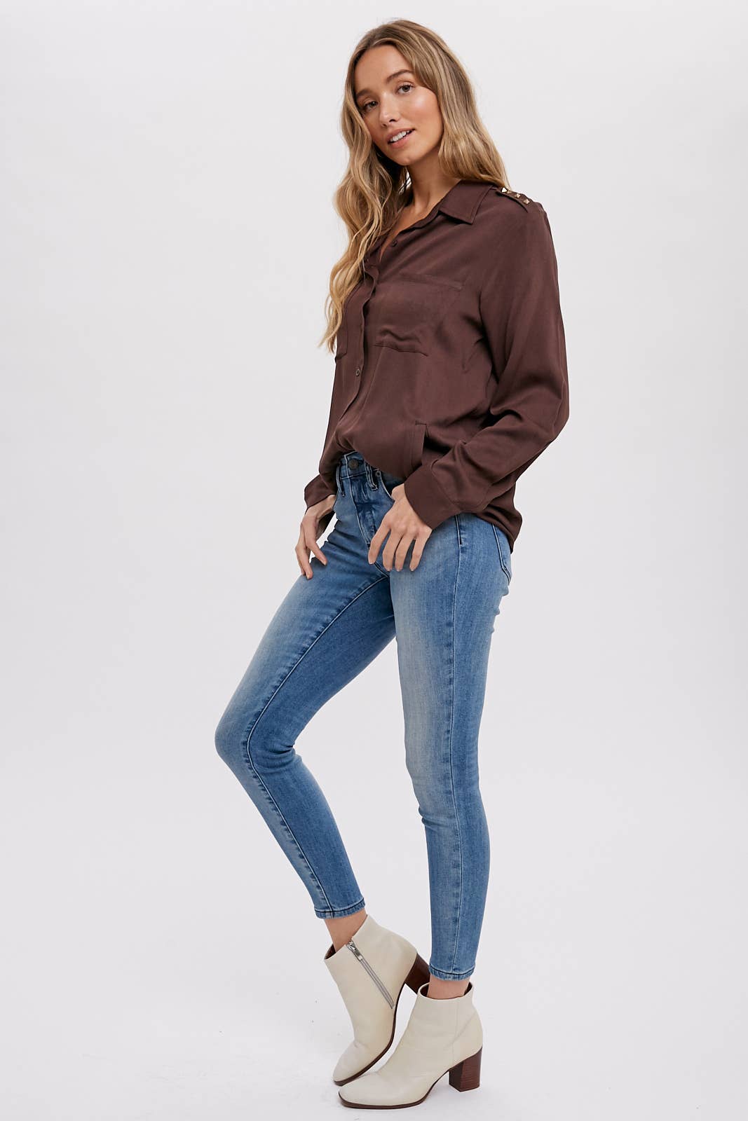 STUDDED EPAULETTE BUTTON UP SHIRT