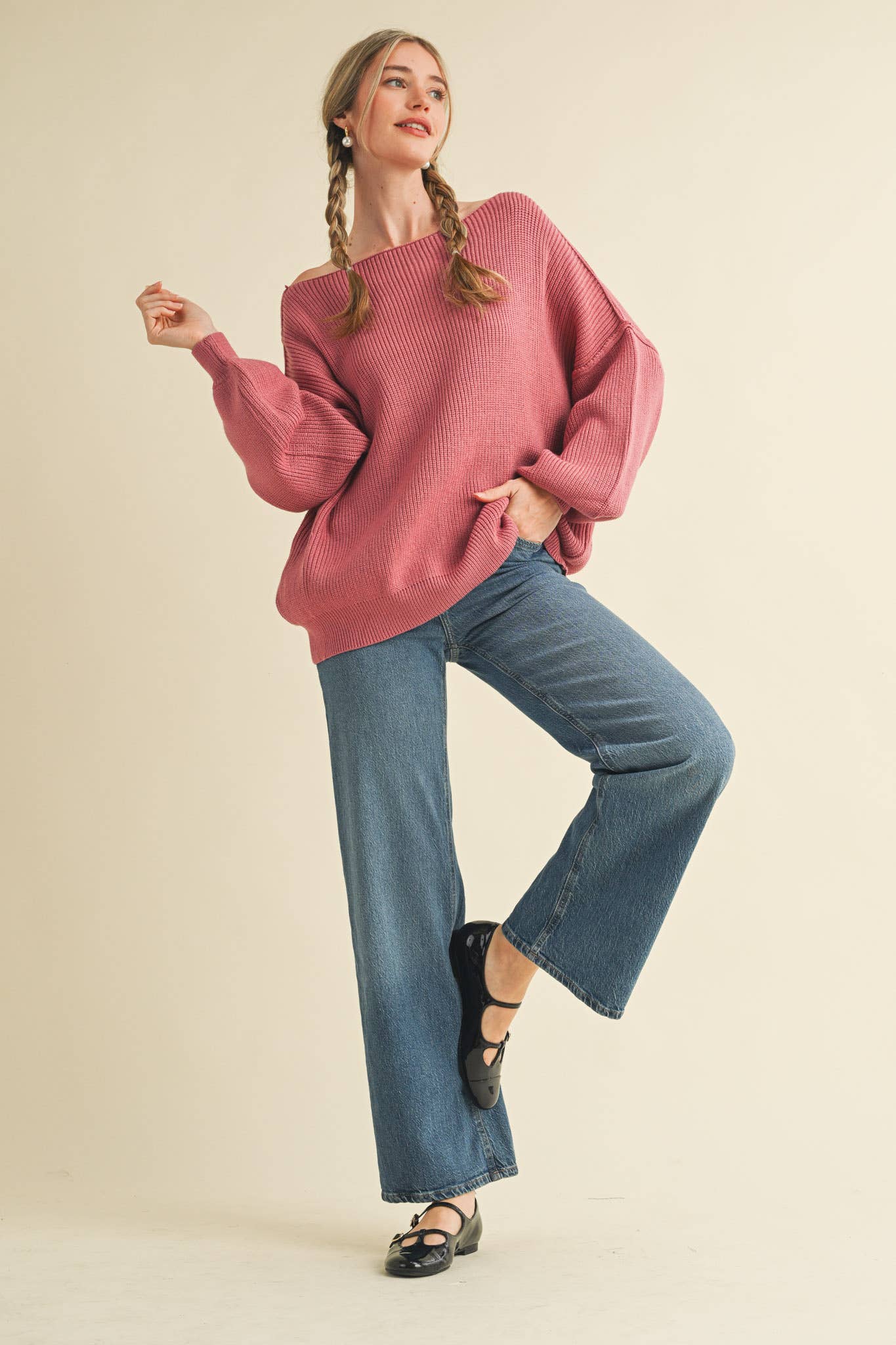 BOAT NECK BUBBLE SLEEVE SWEATER