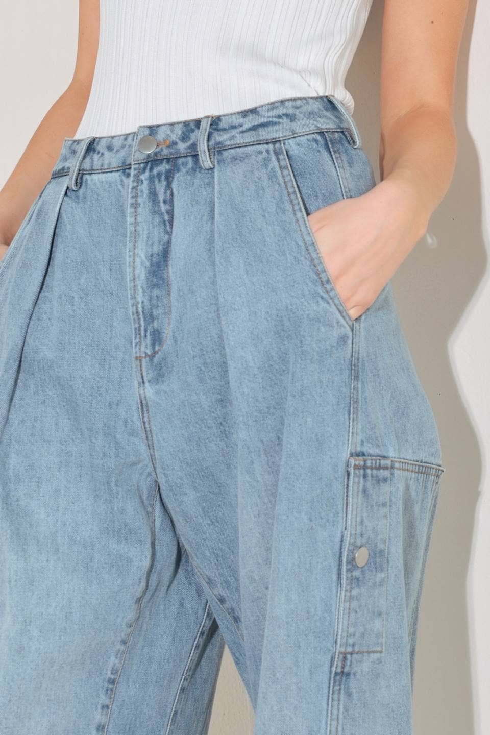 Washed Barrel Jeans